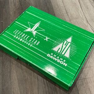 Jeffree Star hand mirror